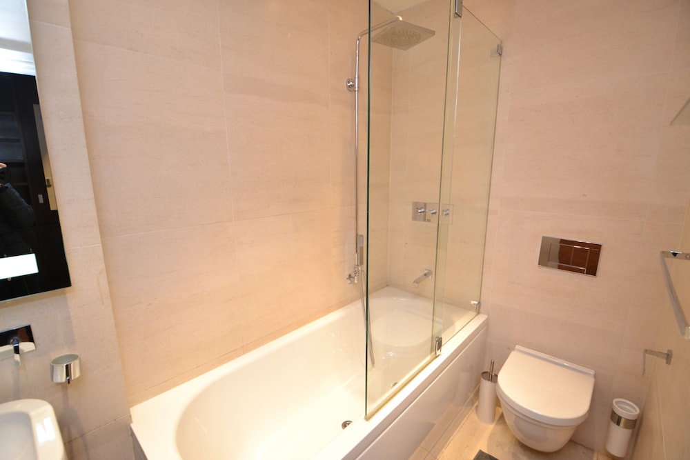 Luxury Hyde Park
