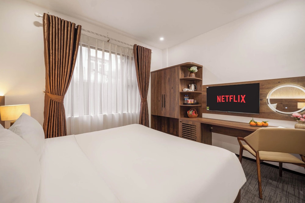 Kly Luxury Hotel
