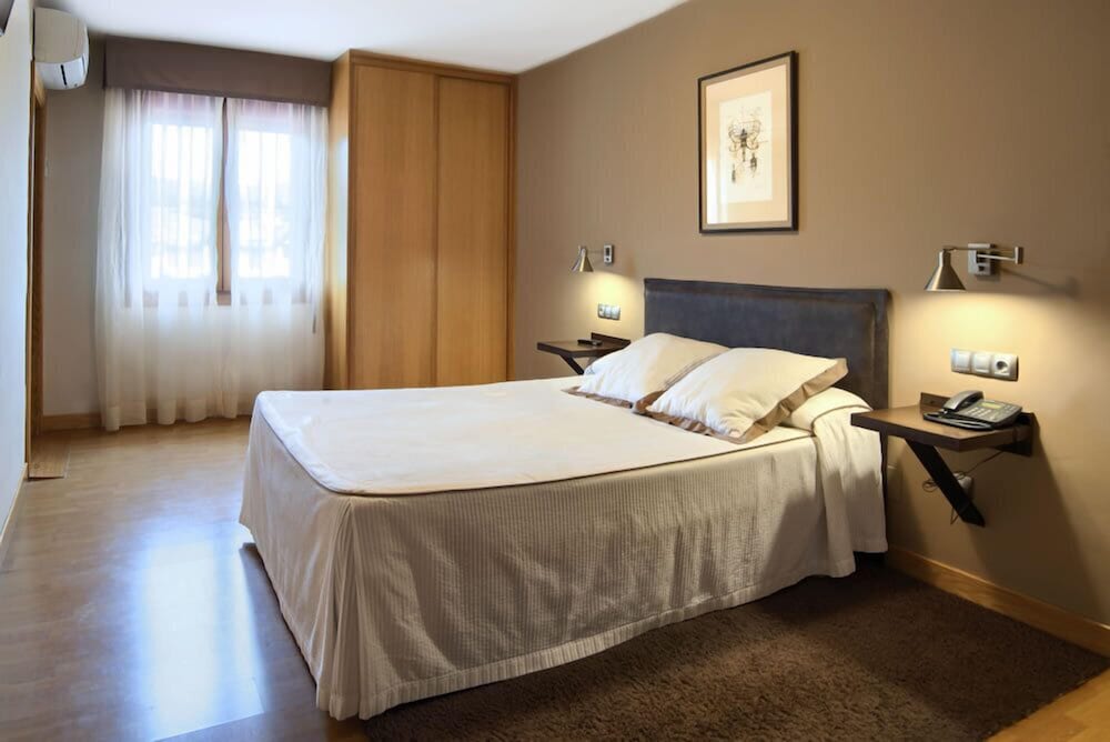 Hostal Izar-Ondo view 2