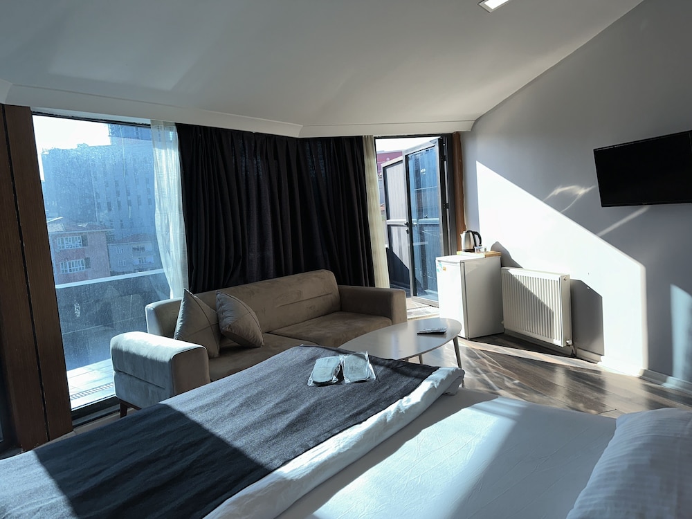 Plus Park Suit & Otel - Image 18