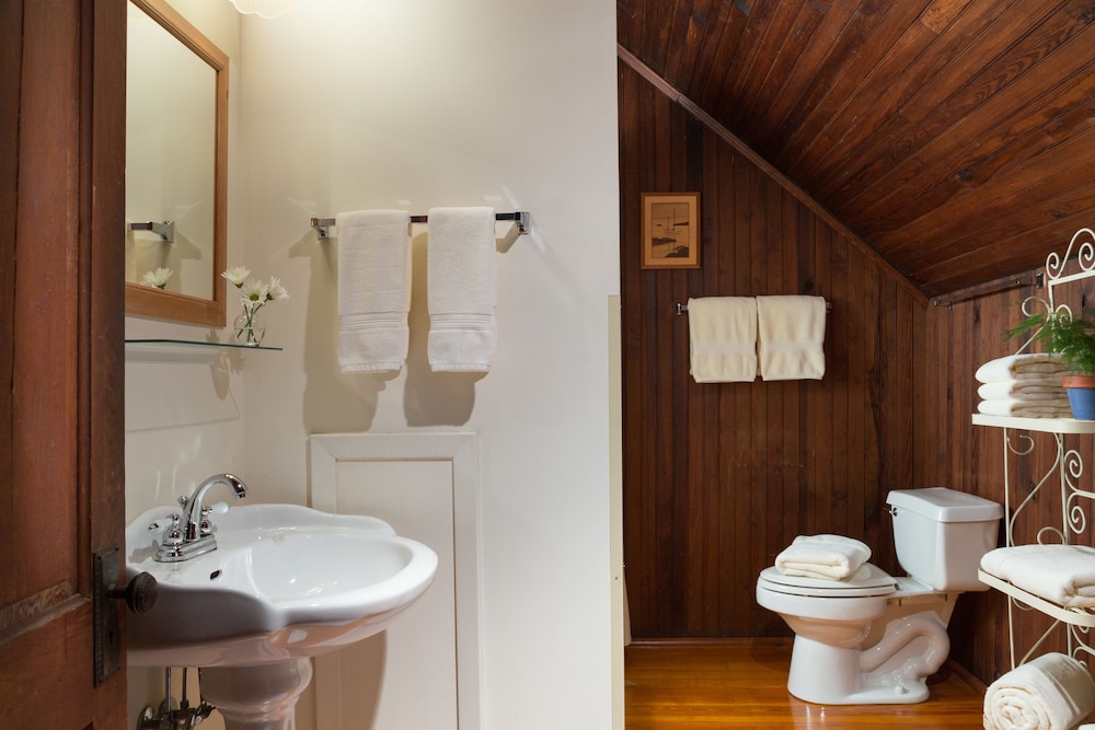 Magnolia Springs B&B