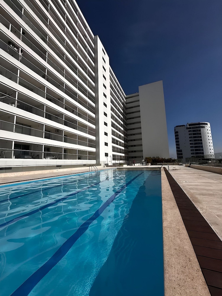Condominio exclusivo nuevo frente al mar