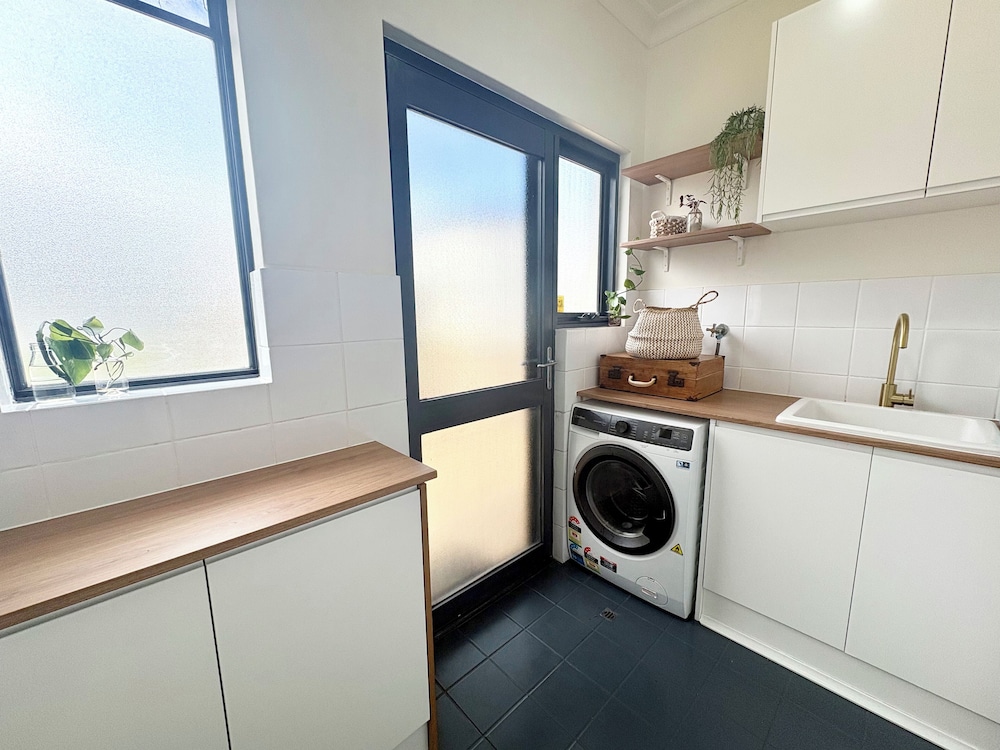Hayes Haven Bunbury Escape