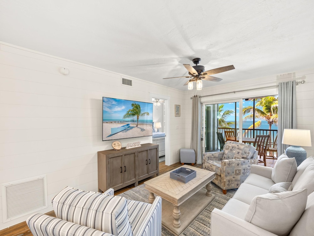 Seaside 3 by Distinctive Beach Rentals