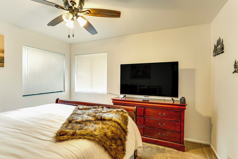Scenic Riverfront Escape w/ Sauna in Junction City