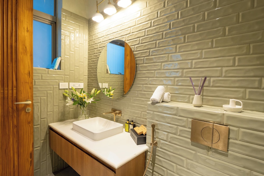 ELIVAAS Mirai Tauras 3BHK