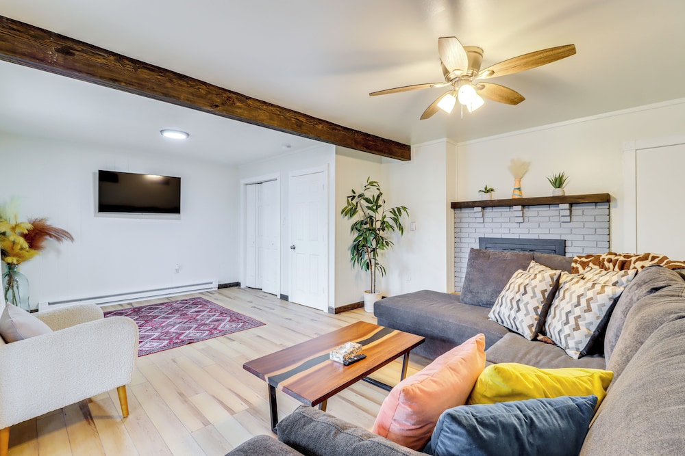 Beach Access: Bbq-ready Poconos Family Getaway!
