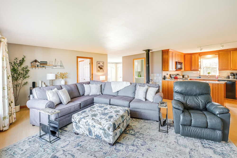 Bay Views: Peaceful Acadia National Park Getaway!