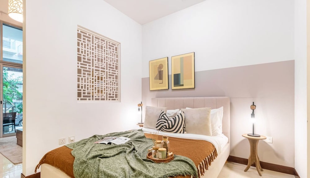 Manzil- Chic Studio in JVC With Premium Amenities