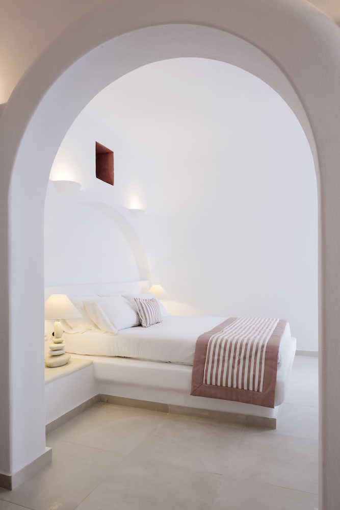 Amber Light Villas Santorini 2