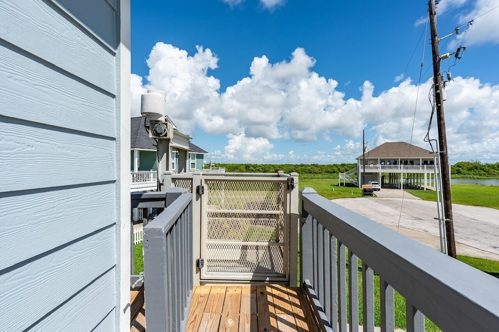 Happy Hours 4 Bedroom Home