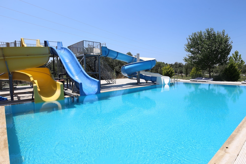 SİMLARDA AQUAPARK OTEL