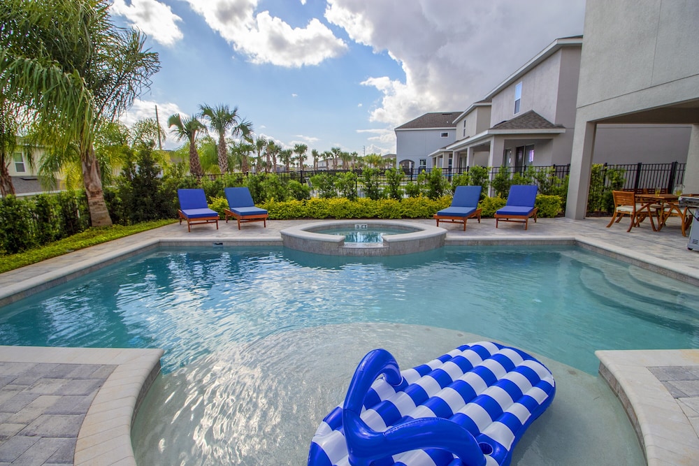 Encore Resort