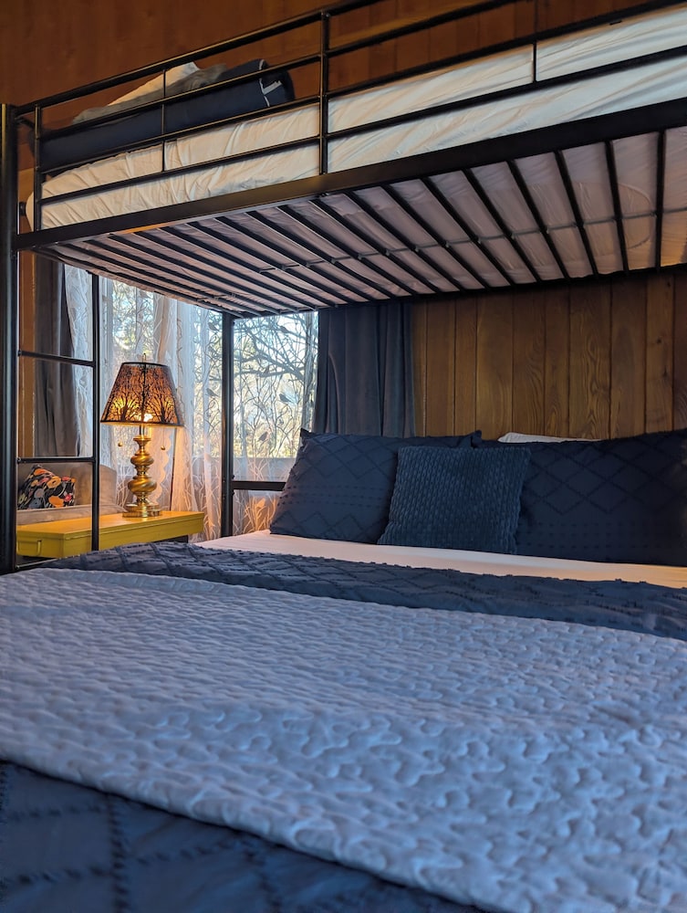 Feather Nest Inn