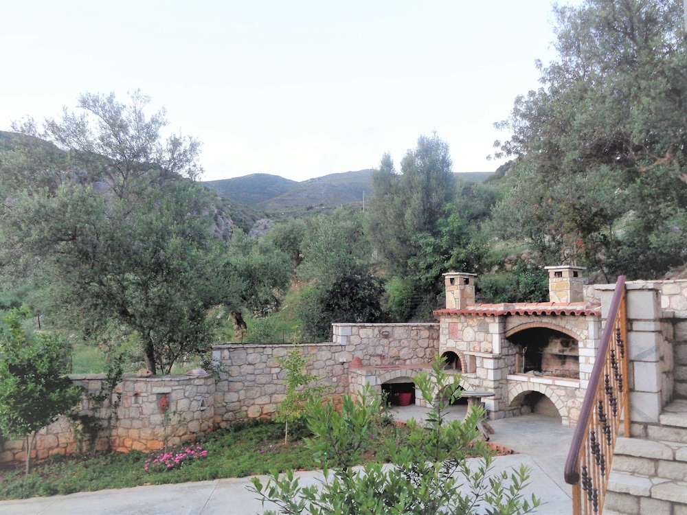 Menina Farm