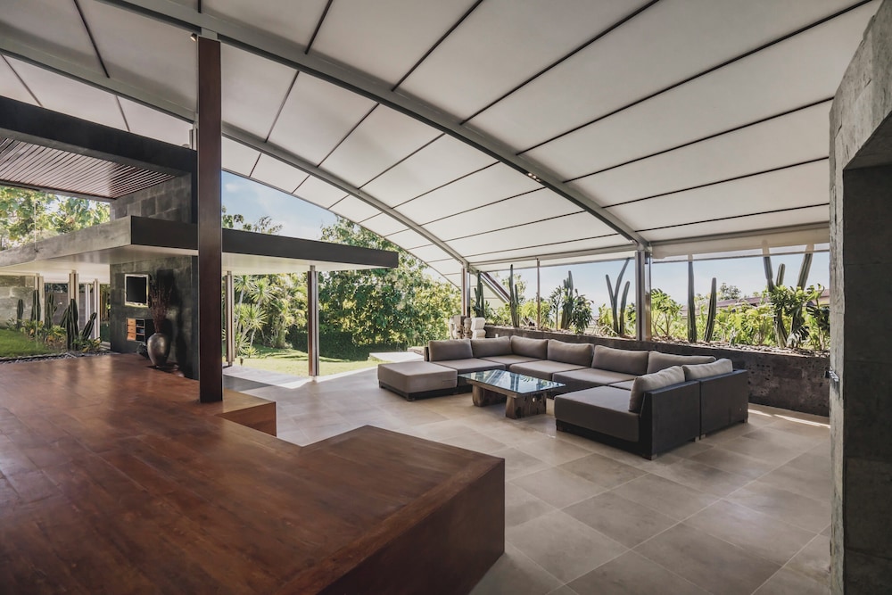Seascape Resort & Spa Uluwatu by Ini Vie Hospitality