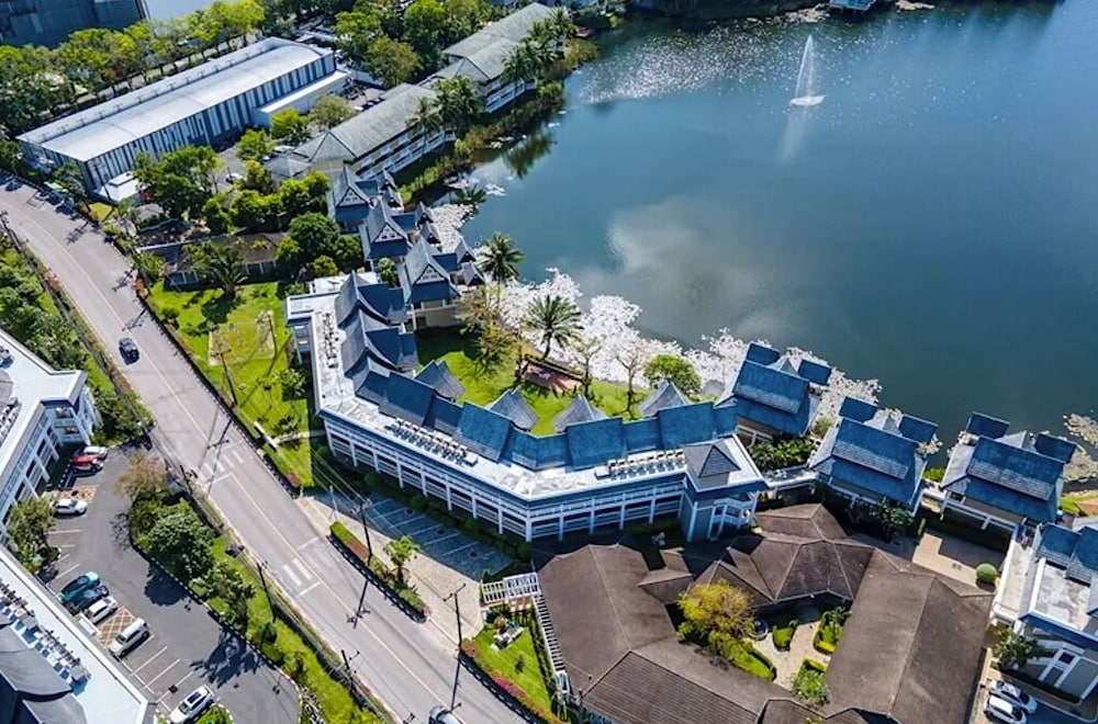 Laguna Lake View Townhouse Allamanda1101 view 5