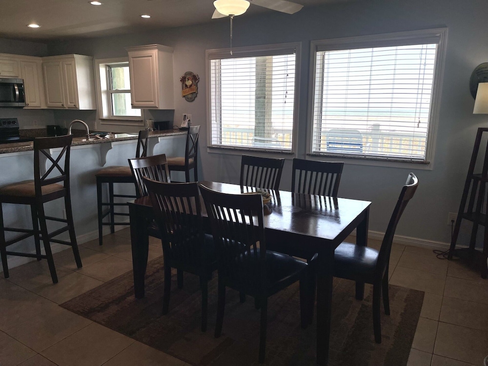Beachgate Condo Suites And Hotel 531 1 Bedroom Condo