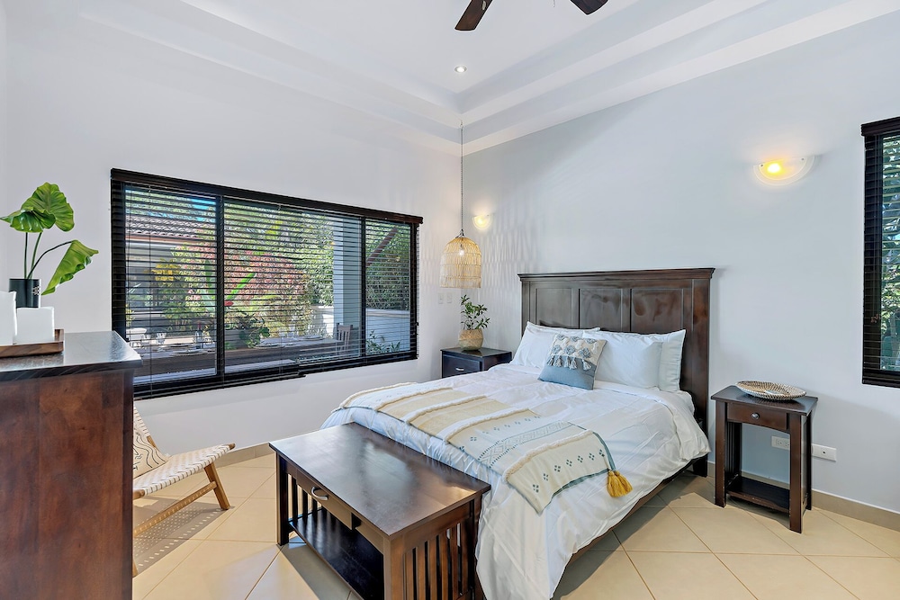 Stylish Home with Chic Decor, Luxury Amenities & Tropical Outdoor Oasis with Sparkling Private Pool
