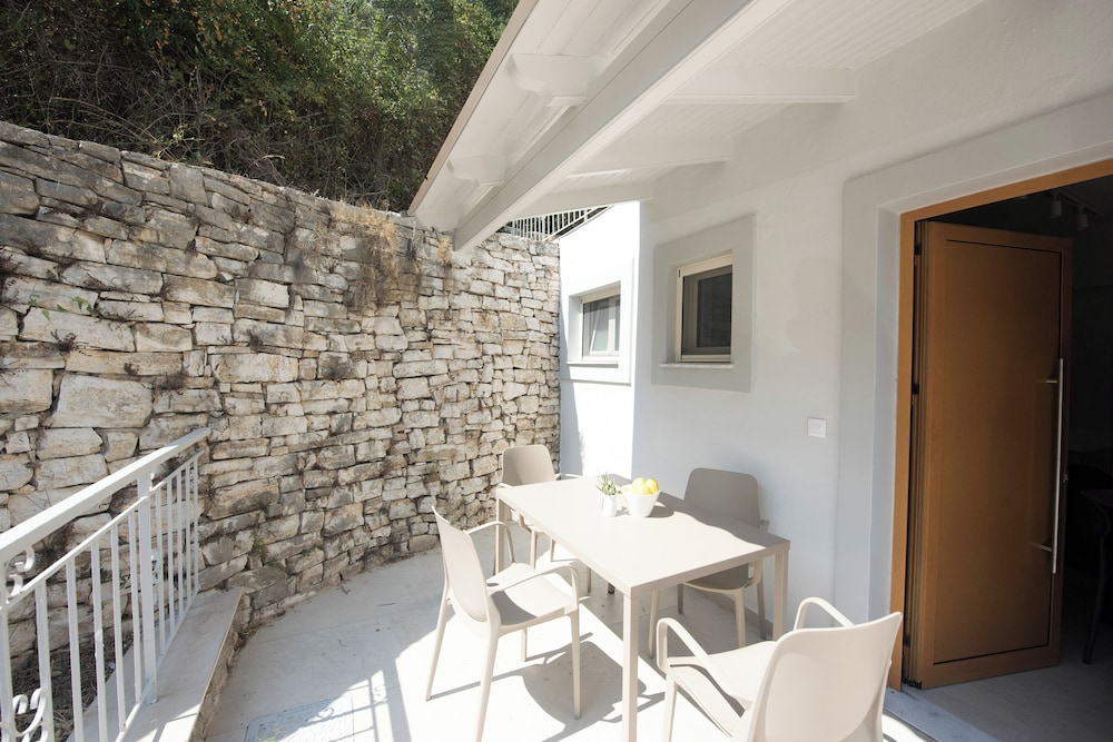 Glyfa Beach Haven by CorfuEscapes