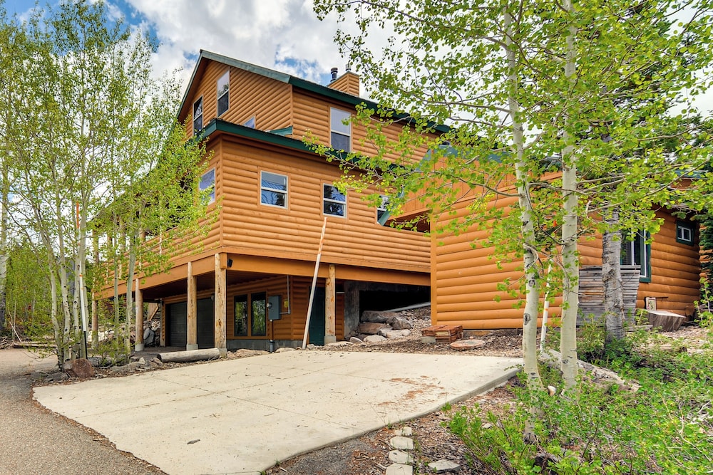 Brian Head Cabin < 1 Mi to Resort: Ski + Mtn Bike