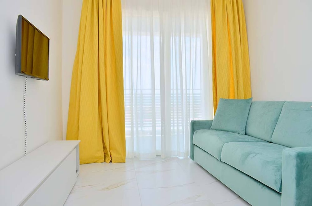Sea Oasis - Apartment With Terrace and Enchanting View