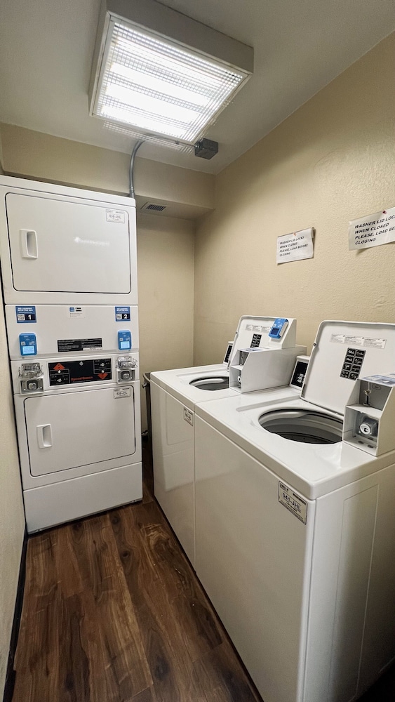 Sheboygan Vacations - La Quinta Inn by Wyndham Sheboygan - Property Image 10