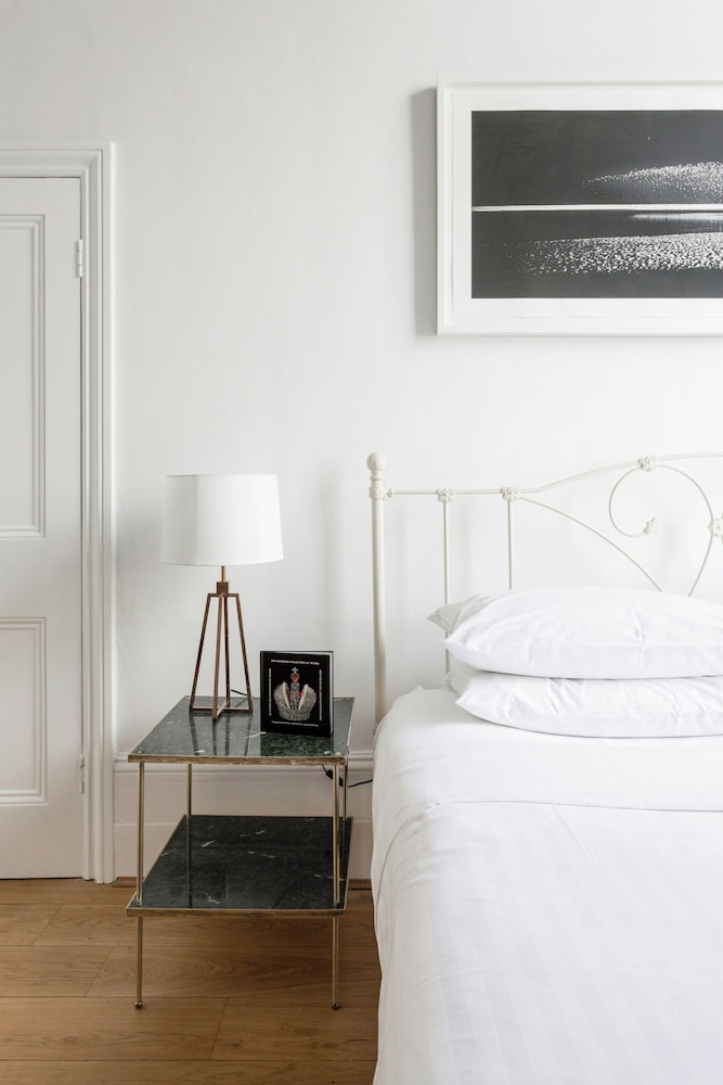Pembridge Villas IV by Onefinestay