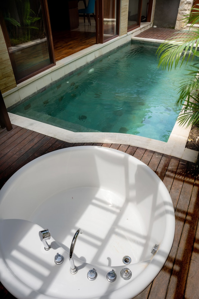 Sanata Villa view 4