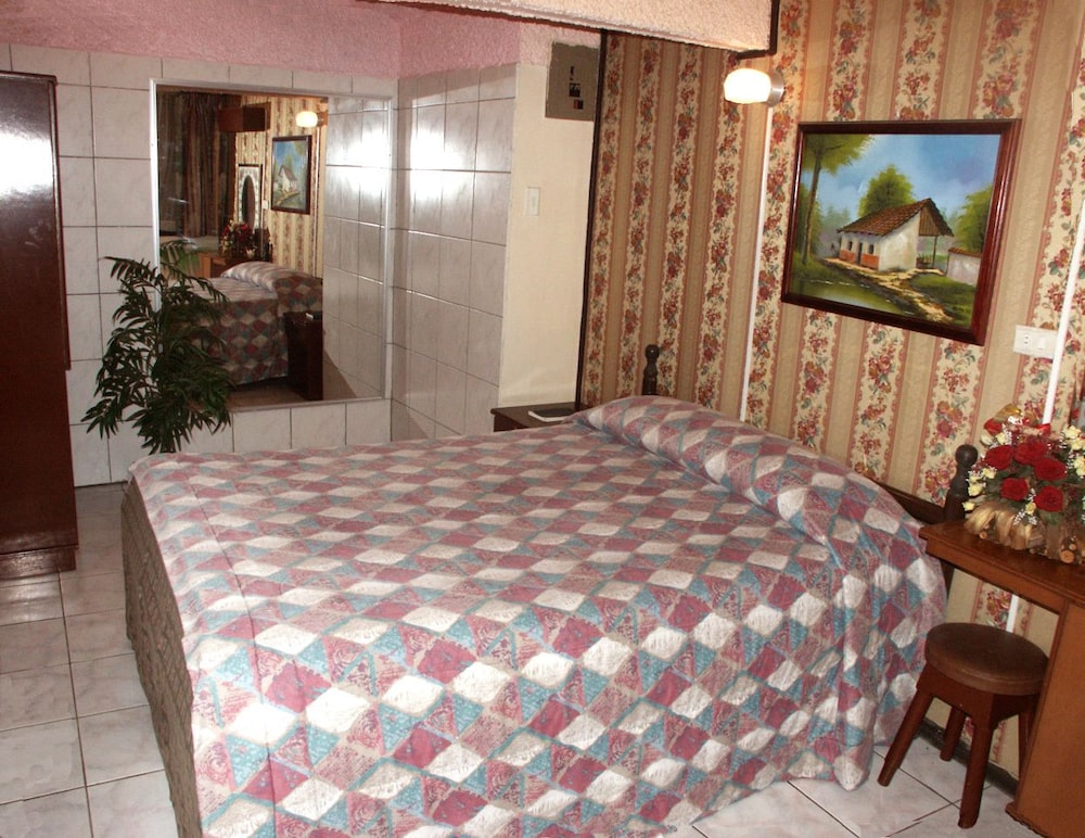 San Jose - Costa Rica Vacations - Apart-Hotel Roma - Property Image 11