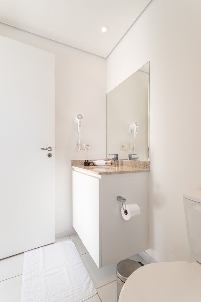 Setin Downtown Genebra by Viva - Apartamentos completos na Bela Vista com piscina