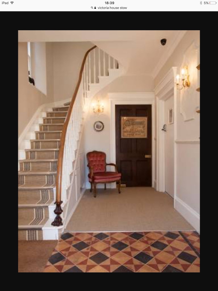 Victoria House Stow