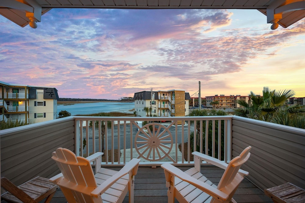 Saltwater Sunsets in North Myrtle Beach