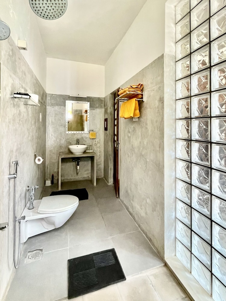 Isana Beach House