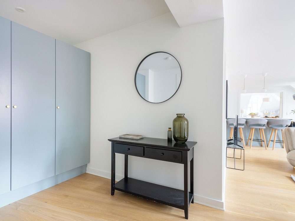 Sanders Leaves - 2bdr Apt With Shared Roof Terrace view 4