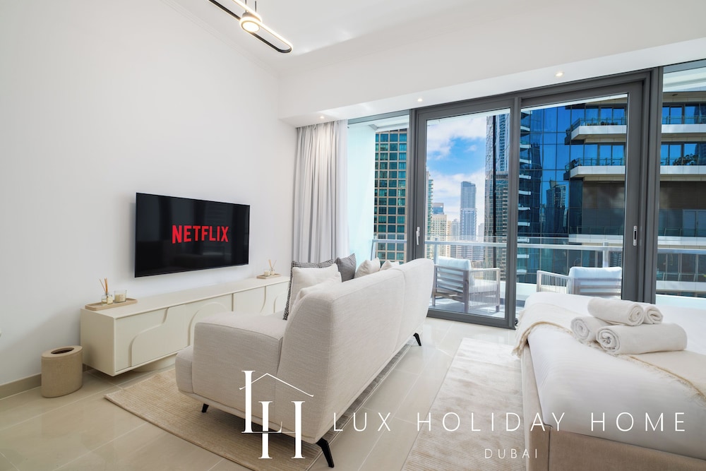 LUX The Silverene Marina View Studio 2