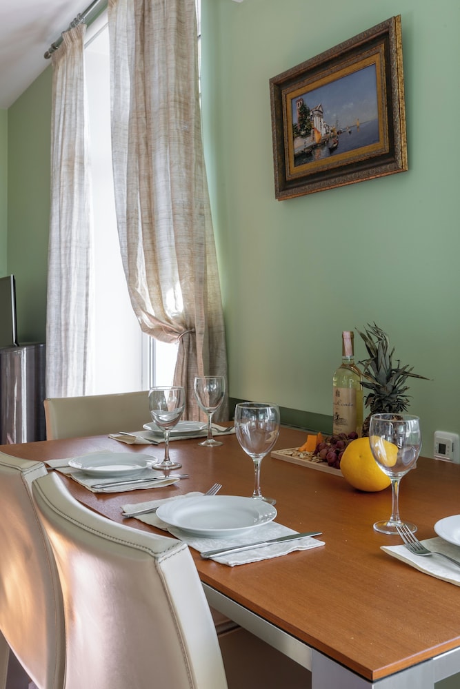 Elegant apartment in the city center