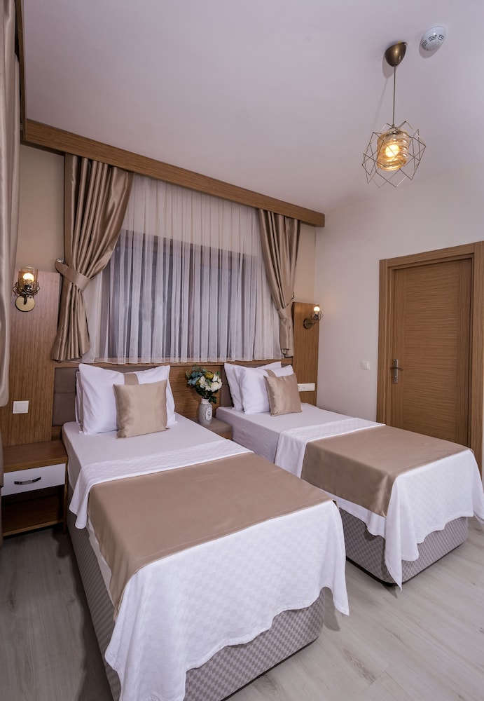 Zeyn Hotel Istanbul - Image 13