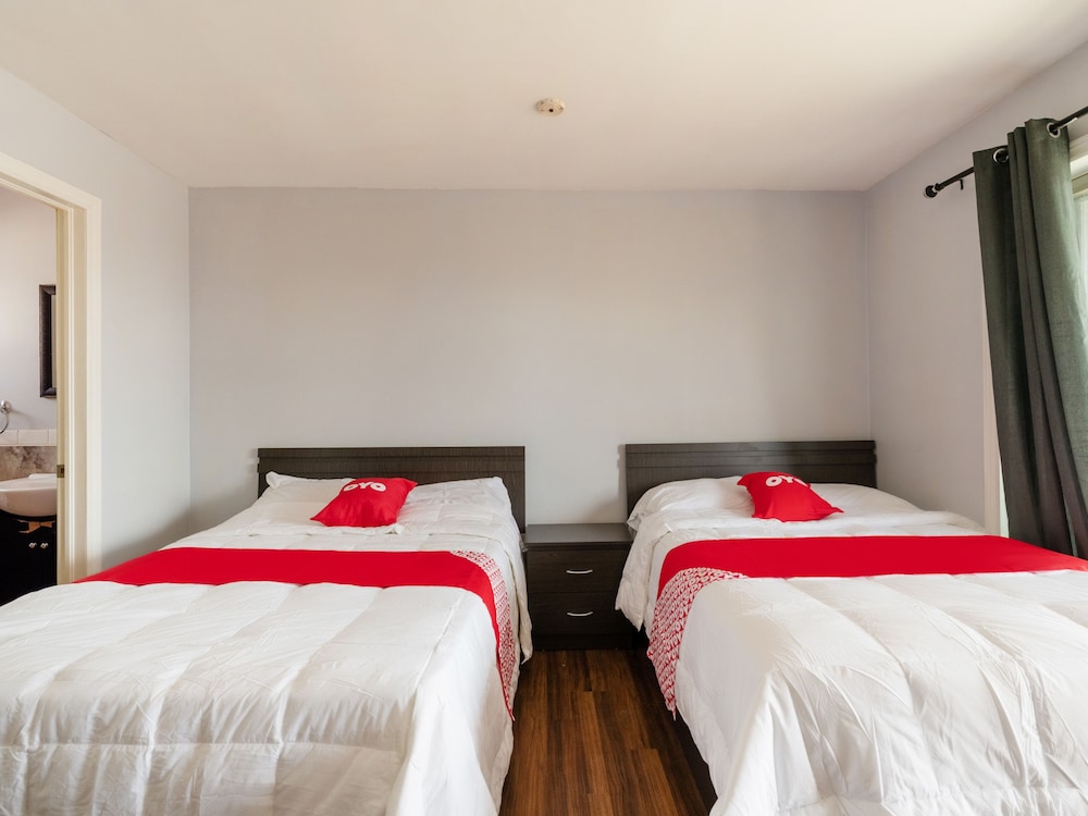 Hotel Beaverton ON - Lake Simcoe view 3