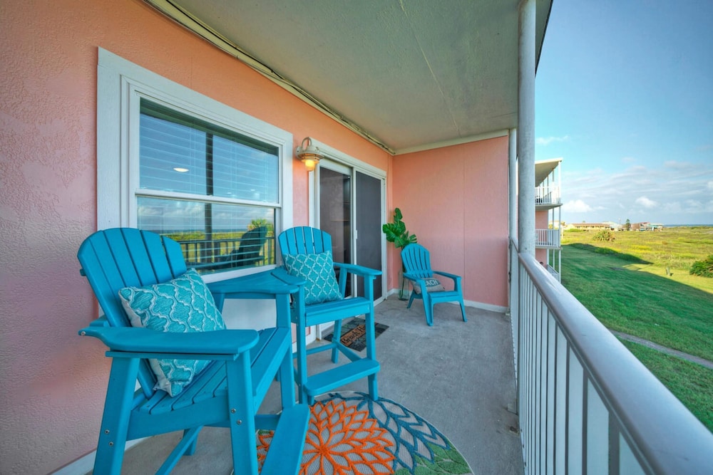 2 Beachfront Condos w Pool Sleeps 8 Beach Happy Summer Love by Avantstay