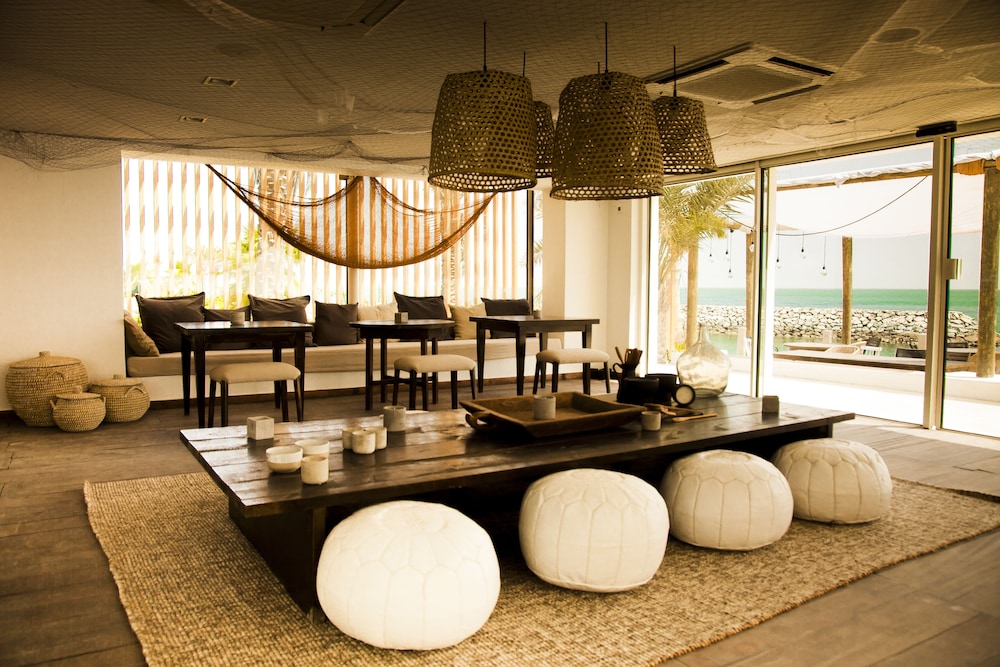 Nurai Island Resort