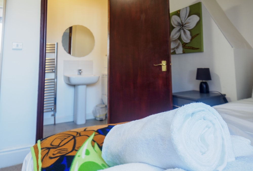 WoodHus Executive Double Room 6