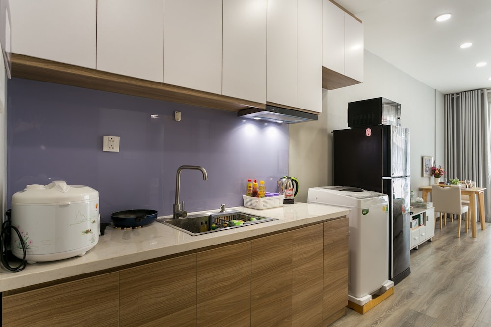 Jennifer House - Millenium Apartment