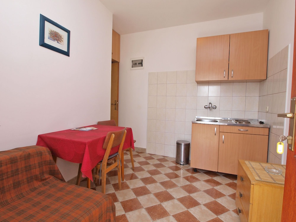 Apartment Ana 1068