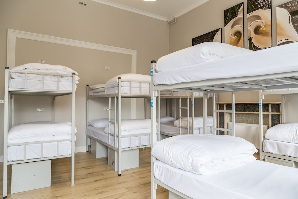 Gardiner House Hostel