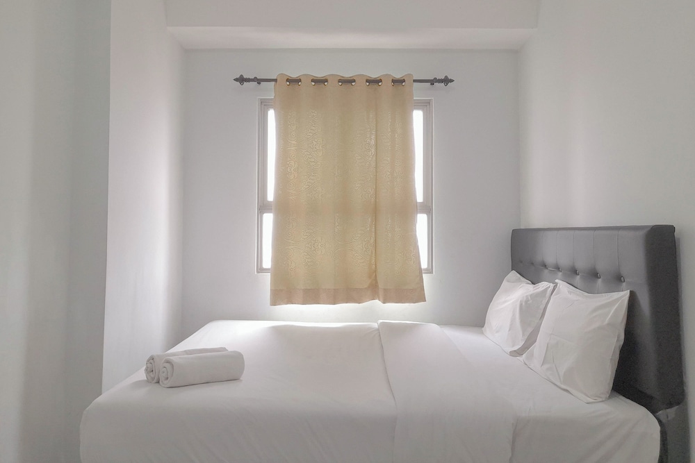 Comfortable And Homey 2Br Apartment At Mekarwangi Square Cibaduyut