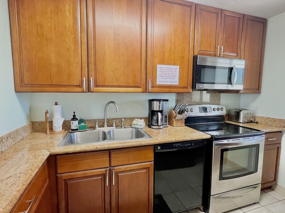 Menehune Shores 227 2 Bedroom Condo