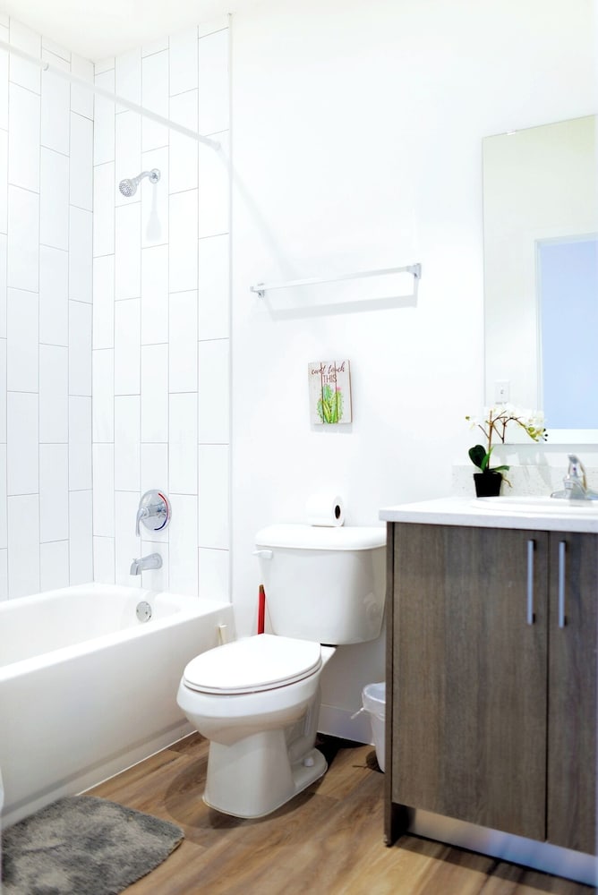 Stylish Townhouses by Design District