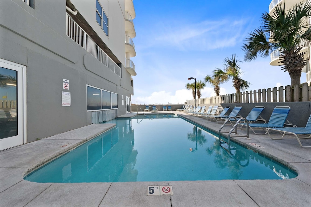 Island Royale 606