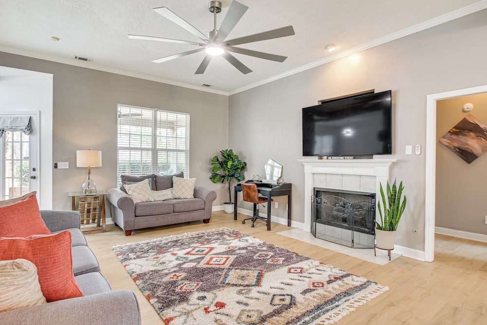 10 Mi to Augusta: Quiet Home w/ Patio & Yard!